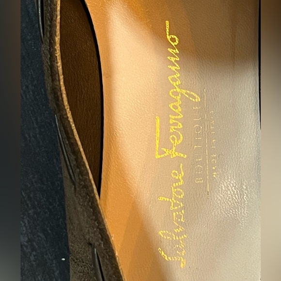 Ladies Suede Ferragamo Loafers - Picture 2 of 6